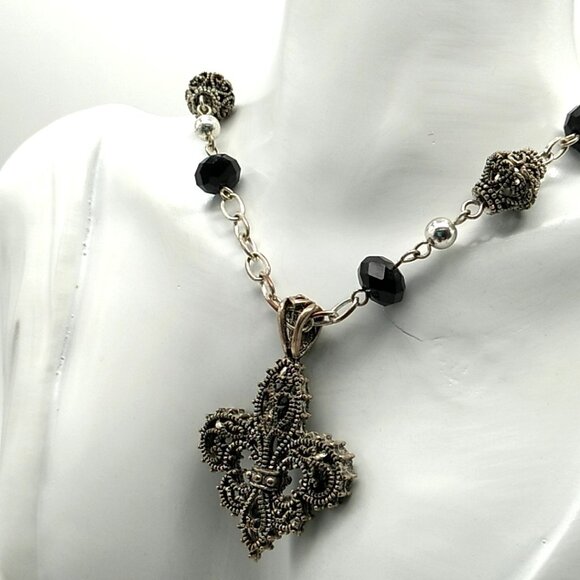 Fleur-De-Lis Filigree Pendant Beaded Necklace - Picture 5 of 14